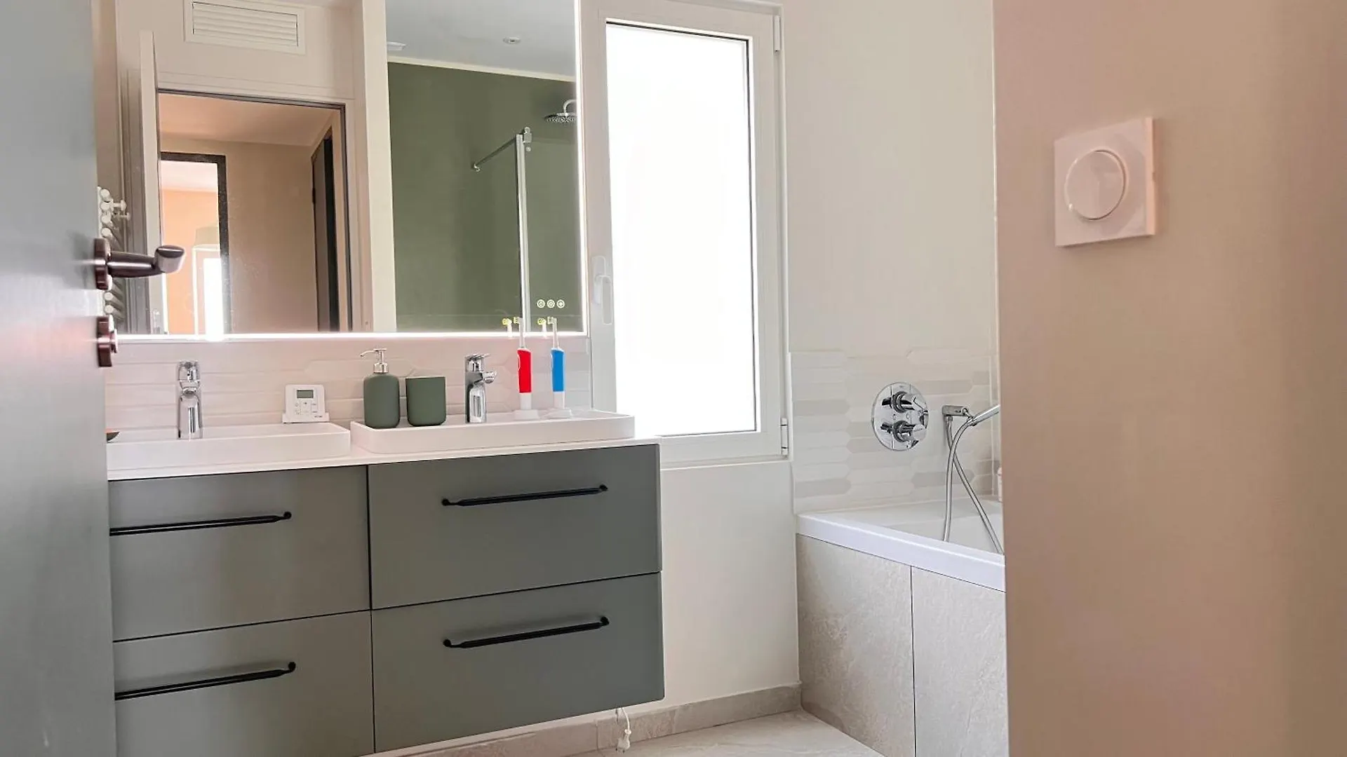 Les Deux Cerfs Villa Fontenay-aux-Roses 0*,  France